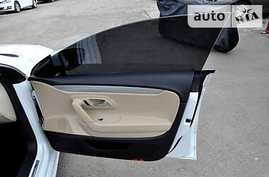 Седан Volkswagen CC / Passat CC 2016 в 