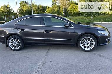 Купе Volkswagen CC / Passat CC 2011 в 