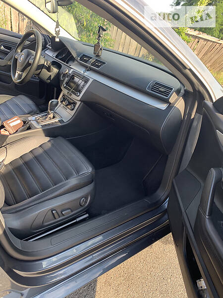 Купе Volkswagen CC / Passat CC 2011 в Житомирі