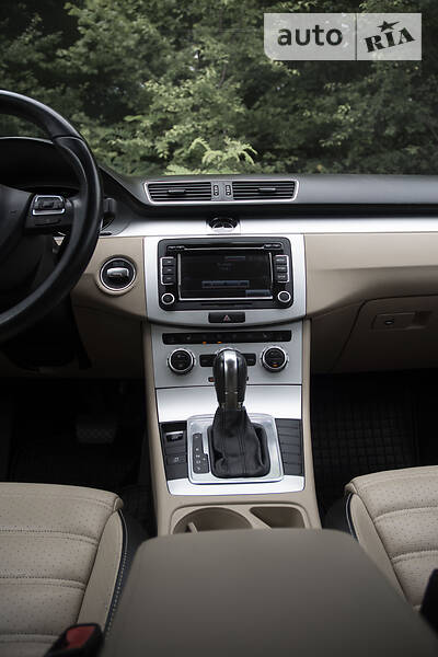 Седан Volkswagen CC / Passat CC 2013 в Дрогобичі
