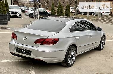 Седан Volkswagen CC / Passat CC 2012 в 