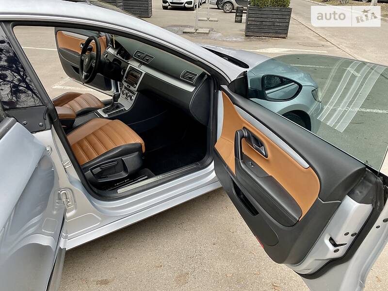 Седан Volkswagen CC / Passat CC 2012 в Києві фото 32 Седан Volkswagen CC / Passat CC 2012 в Києві