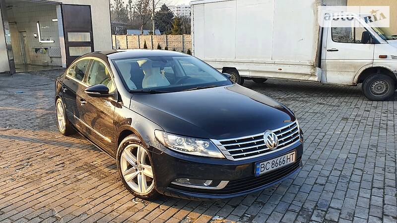 Седан Volkswagen CC / Passat CC 2013 в Львове