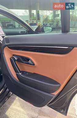 Седан Volkswagen CC / Passat CC 2013 в 