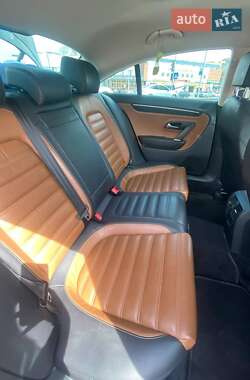 Седан Volkswagen CC / Passat CC 2013 в 