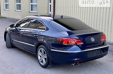 Седан Volkswagen CC / Passat CC 2013 в 