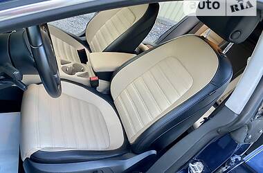 Седан Volkswagen CC / Passat CC 2013 в 