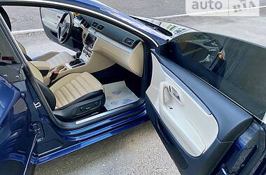 Седан Volkswagen CC / Passat CC 2013 в 