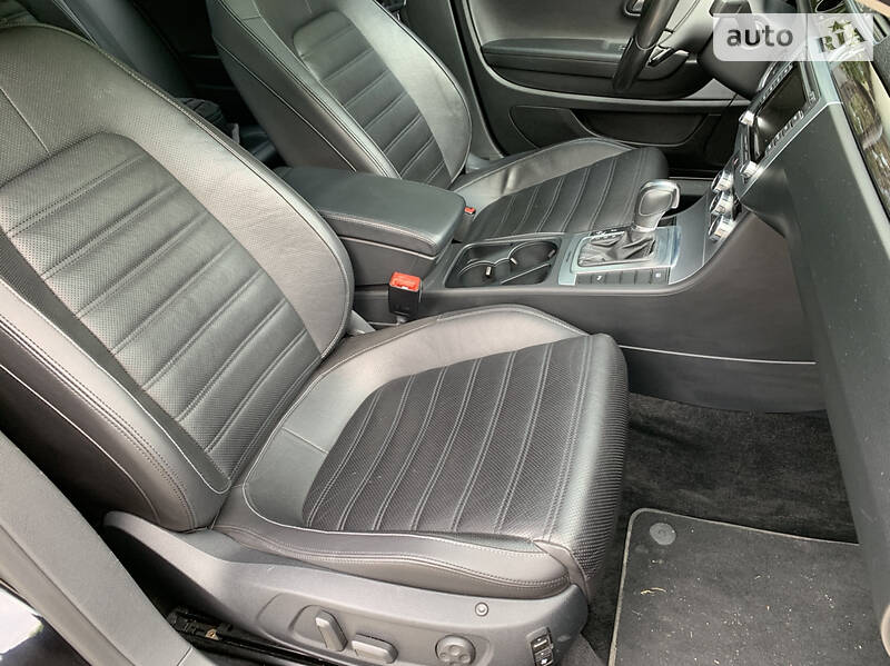 Седан Volkswagen CC / Passat CC 2013 в Ивано-Франковске