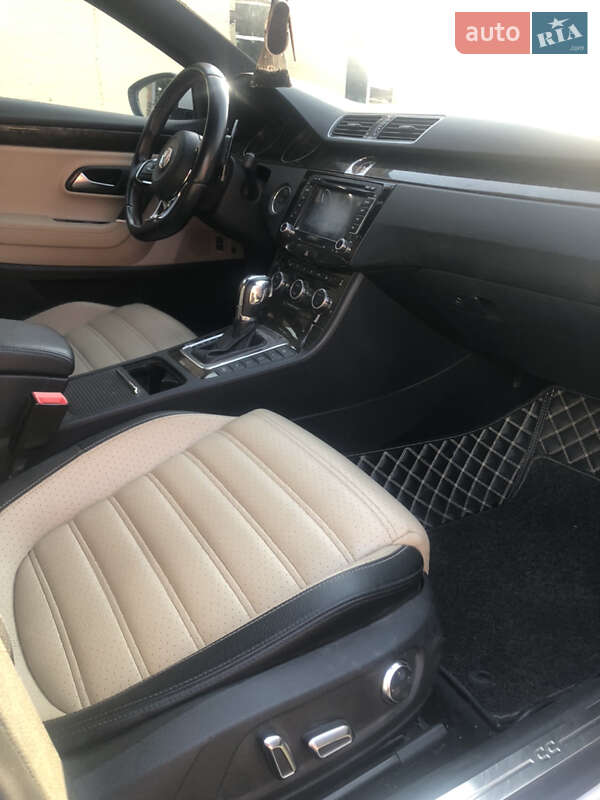 Седан Volkswagen CC / Passat CC 2012 в Ніжині