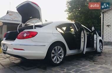 Купе Volkswagen CC / Passat CC 2009 в 