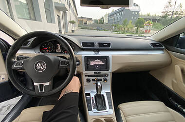 Седан Volkswagen CC / Passat CC 2012 в Ровно