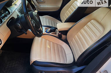 Седан Volkswagen CC / Passat CC 2012 в 