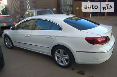 Седан Volkswagen CC / Passat CC 2013 в Киеве