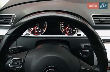 Седан Volkswagen CC / Passat CC 2012 в Николаеве