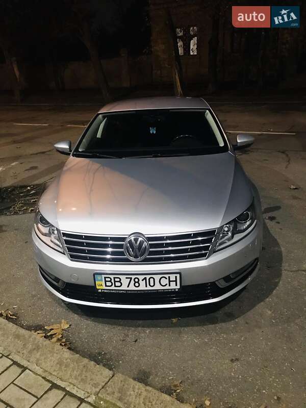Седан Volkswagen CC / Passat CC 2012 в Николаеве