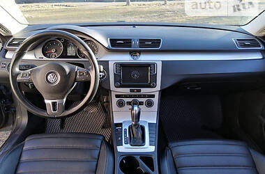 Седан Volkswagen CC / Passat CC 2015 в Снятині