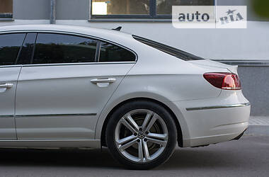 Седан Volkswagen CC / Passat CC 2012 в Сарнах