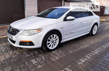 Седан Volkswagen CC / Passat CC 2009 в Киеве