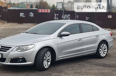 Купе Volkswagen CC / Passat CC 2010 в Львове