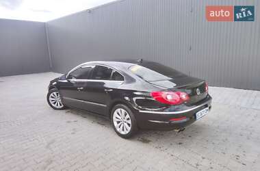 Седан Volkswagen CC / Passat CC 2009 в Львове