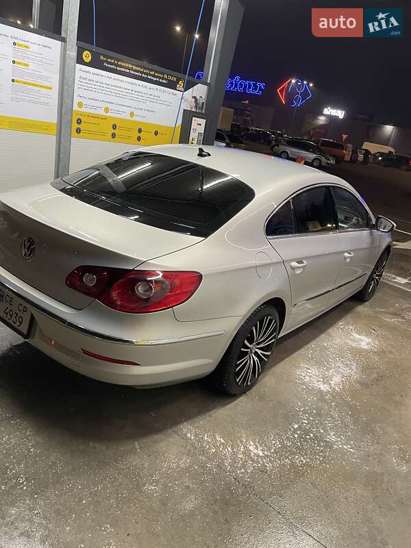 Купе Volkswagen CC / Passat CC 2010 в Черновцах