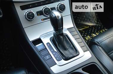 Седан Volkswagen CC / Passat CC 2013 в 
