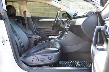 Седан Volkswagen CC / Passat CC 2013 в 