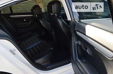 Седан Volkswagen CC / Passat CC 2013 в 
