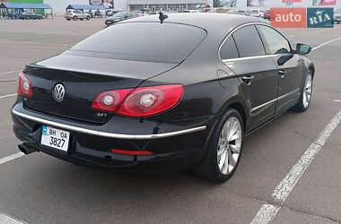 Купе Volkswagen CC / Passat CC 2011 в 