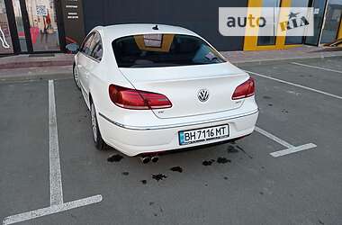 Седан Volkswagen CC / Passat CC 2012 в 