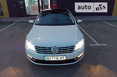 Седан Volkswagen CC / Passat CC 2012 в 