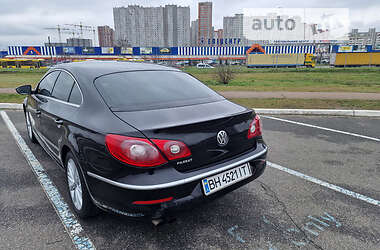 Купе Volkswagen CC / Passat CC 2009 в Киеве