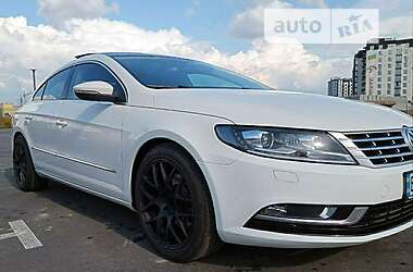 Седан Volkswagen CC / Passat CC 2012 в 