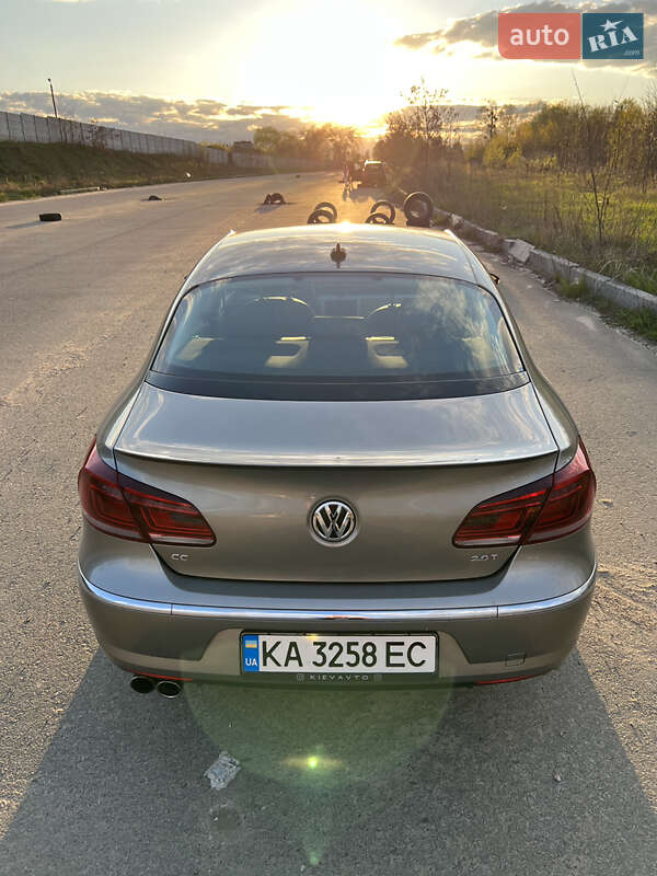 Седан Volkswagen CC / Passat CC 2013 в Киеве