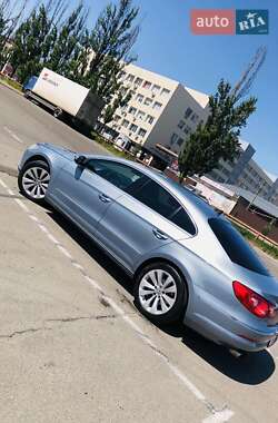 Купе Volkswagen CC / Passat CC 2010 в 