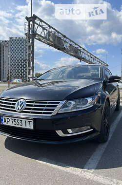 Купе Volkswagen CC / Passat CC 2015 в Киеве