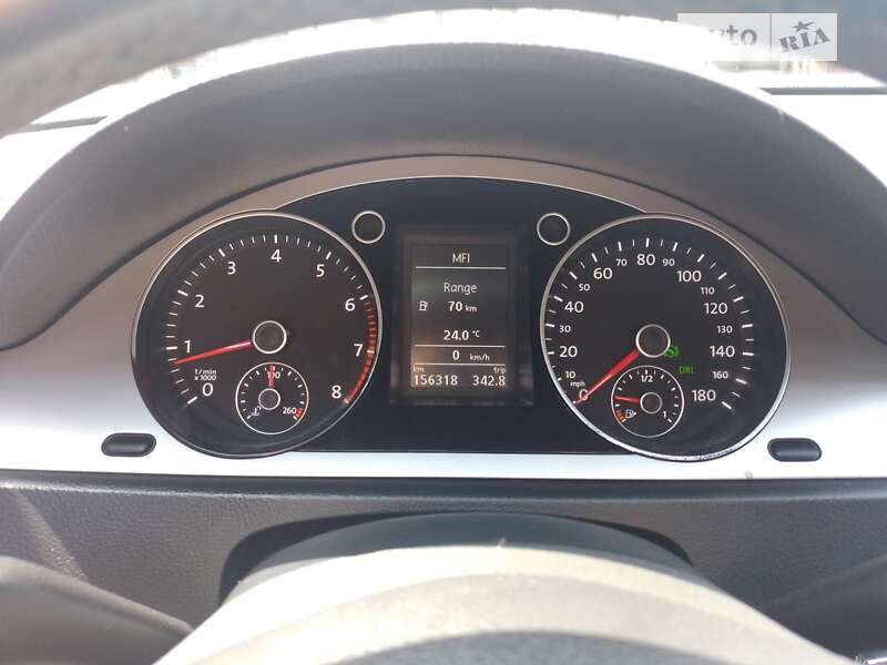 Купе Volkswagen CC / Passat CC 2010 в Львове