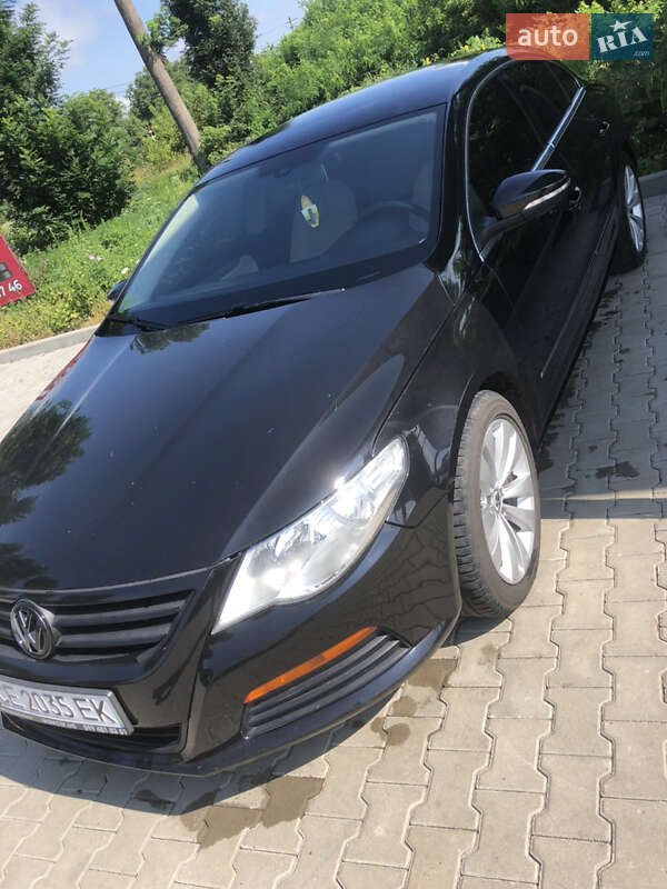 Купе Volkswagen CC / Passat CC 2011 в Кицмани