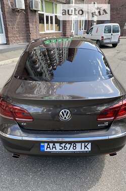 Купе Volkswagen CC / Passat CC 2012 в Киеве