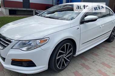 Купе Volkswagen CC / Passat CC 2010 в Львове