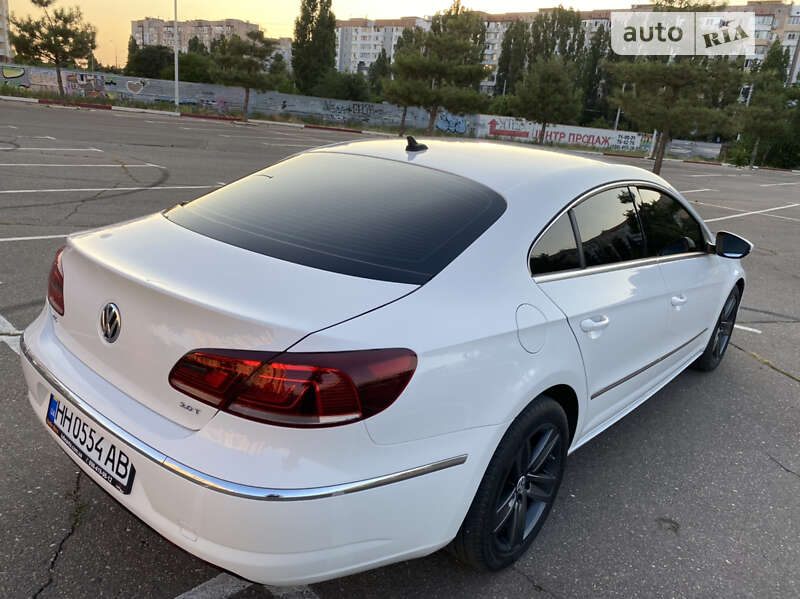 Купе Volkswagen CC / Passat CC 2012 в Николаеве