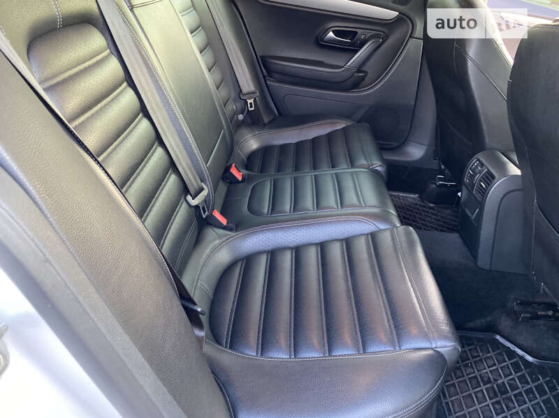 Купе Volkswagen CC / Passat CC 2012 в Николаеве
