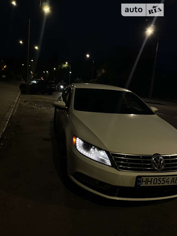 Купе Volkswagen CC / Passat CC 2012 в Николаеве