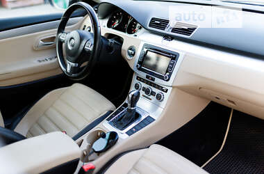 Купе Volkswagen CC / Passat CC 2012 в 