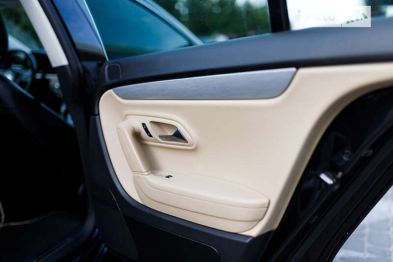 Купе Volkswagen CC / Passat CC 2012 в Львове