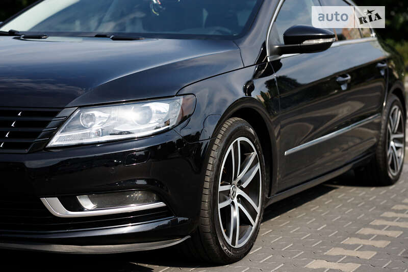 Купе Volkswagen CC / Passat CC 2012 в Львове