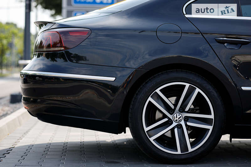 Купе Volkswagen CC / Passat CC 2012 в Львове