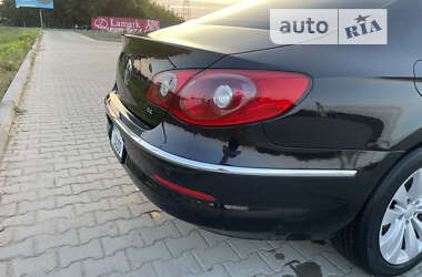 Купе Volkswagen CC / Passat CC 2011 в Луцьку