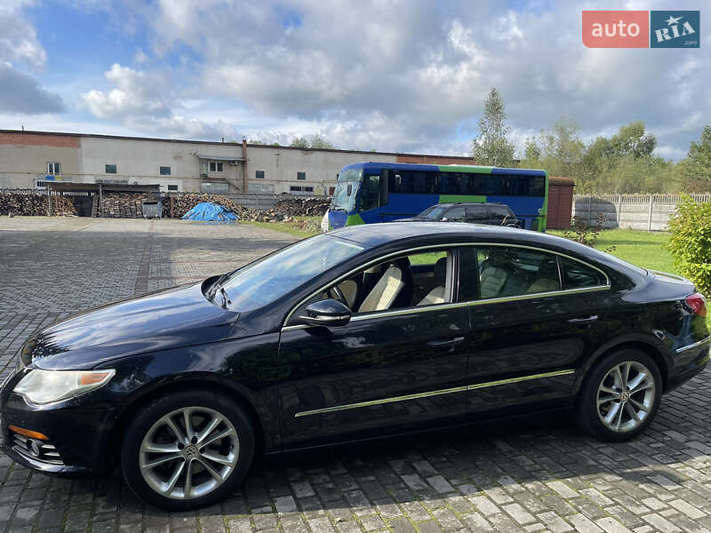 Купе Volkswagen CC / Passat CC 2009 в Самборе